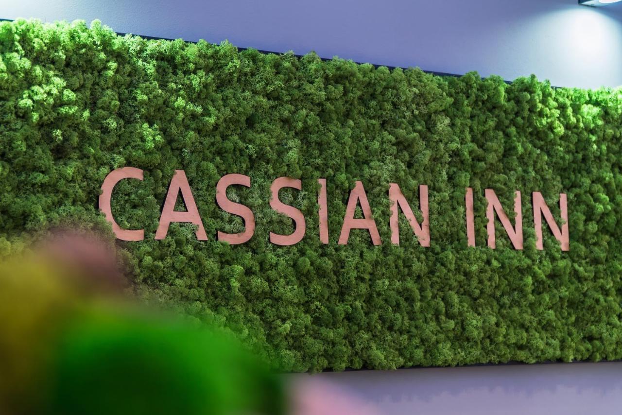 Cassian Inn パルティザンスケ エクステリア 写真